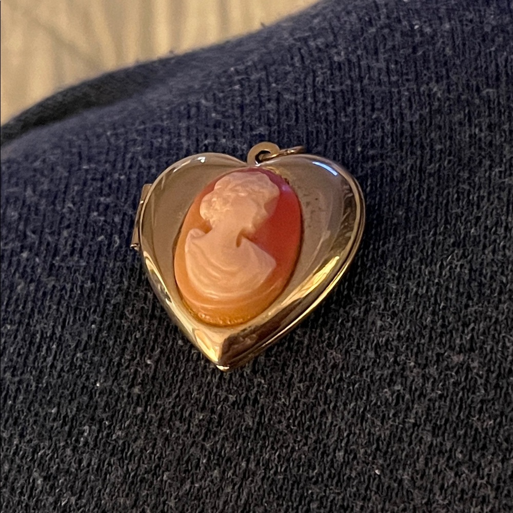 Vintage Gold Heart Cameo Locket Pendant - Classic Cameo Profile